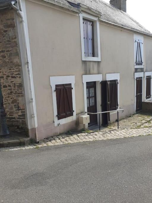 Charming Detached 2 Bedroom Ancient House In Medieval Quarter Of A Small Town In The Pays De La Loire, France Sille-le-Guillaume Ngoại thất bức ảnh
