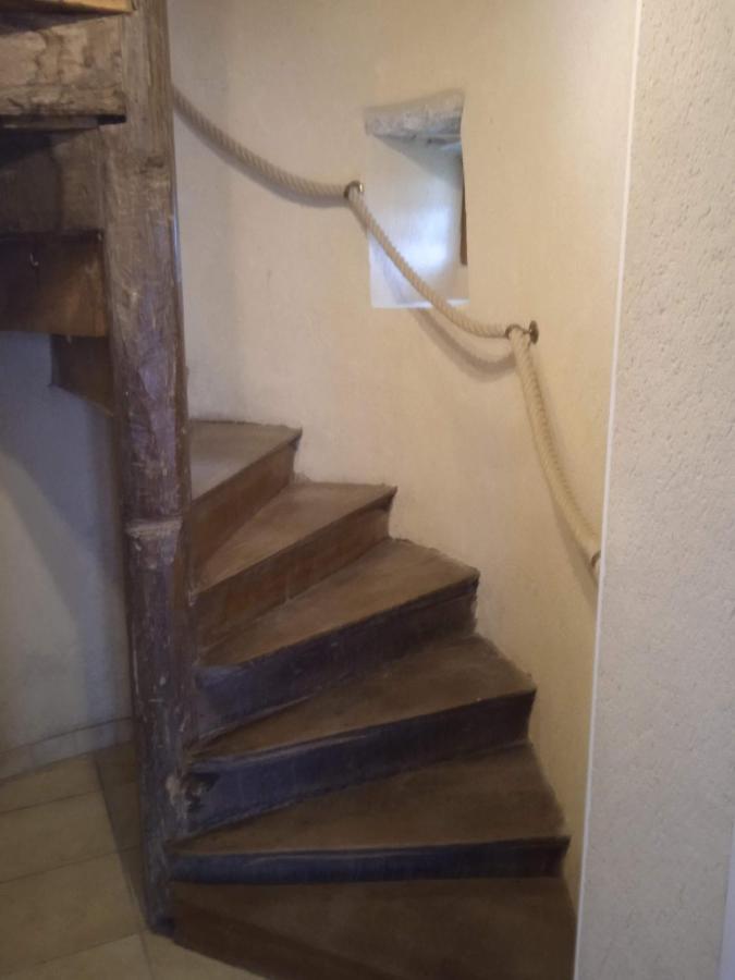 Charming Detached 2 Bedroom Ancient House In Medieval Quarter Of A Small Town In The Pays De La Loire, France Sille-le-Guillaume Ngoại thất bức ảnh