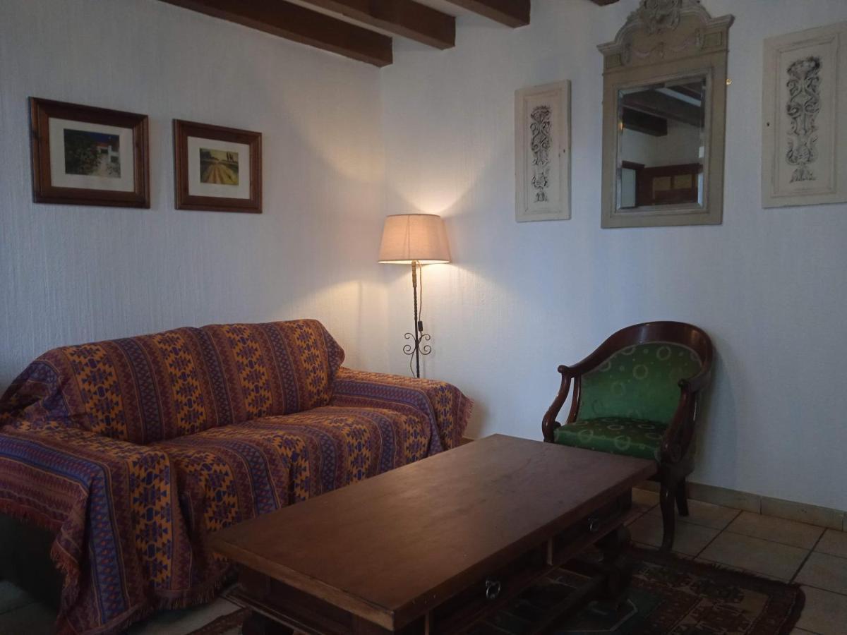 Charming Detached 2 Bedroom Ancient House In Medieval Quarter Of A Small Town In The Pays De La Loire, France Sille-le-Guillaume Ngoại thất bức ảnh