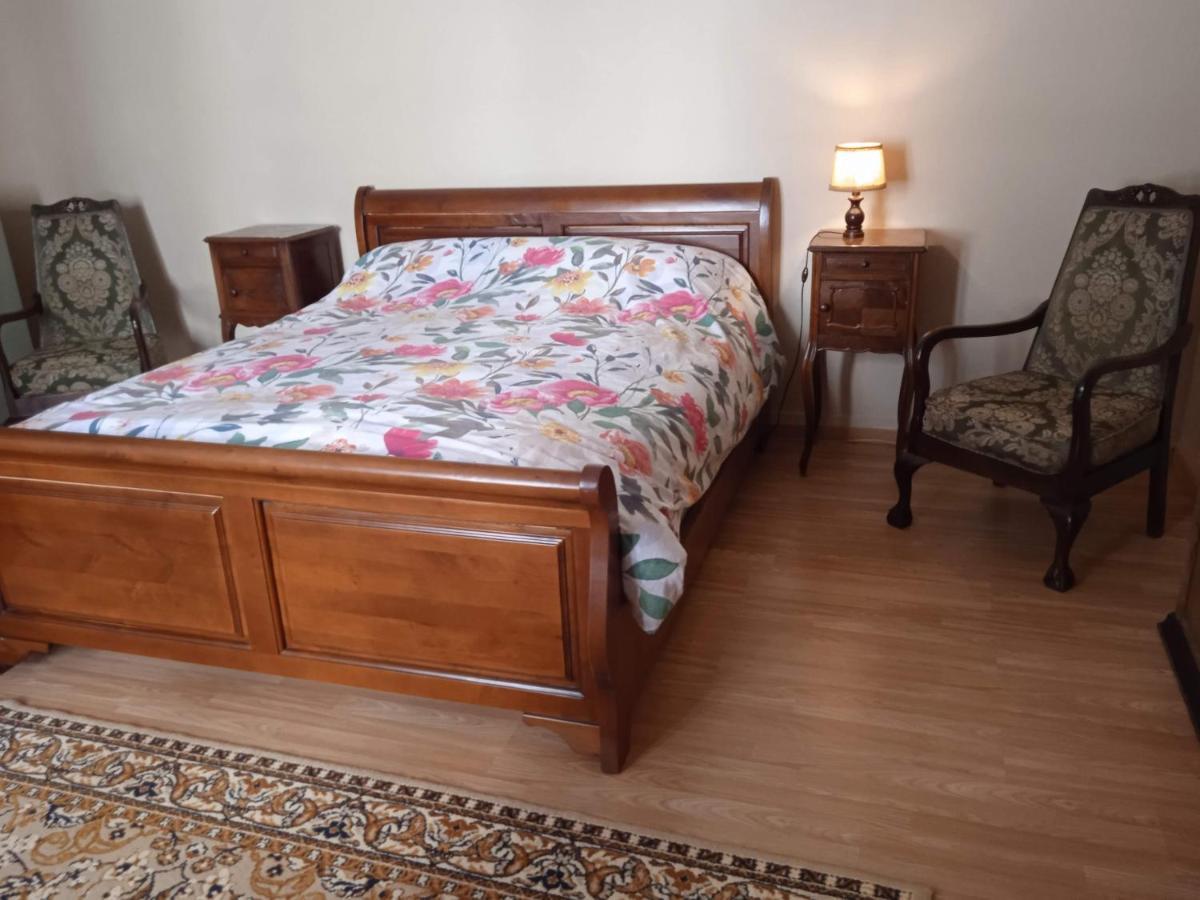 Charming Detached 2 Bedroom Ancient House In Medieval Quarter Of A Small Town In The Pays De La Loire, France Sille-le-Guillaume Ngoại thất bức ảnh